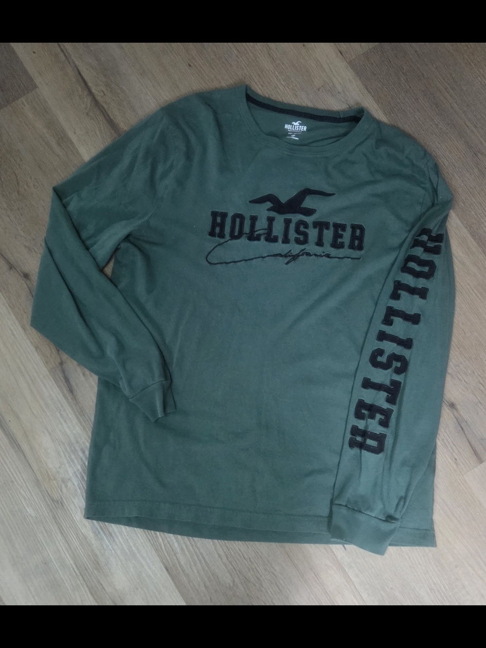 Hollister Green Long Sleeve Logo Tee Sz M Bin Y